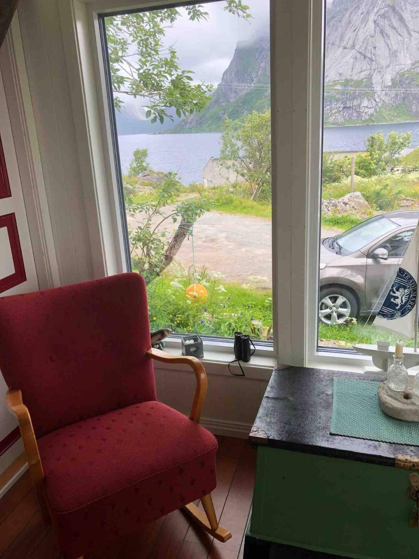 Reinefjorden Lodge Экстерьер фото